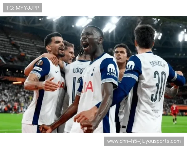 曼联2-1战胜热刺,继续稳步向前